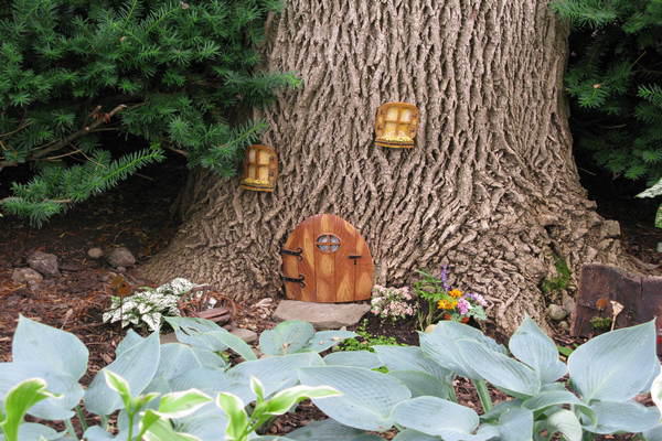 0117-fairy-gardens-2_full_600.jpg