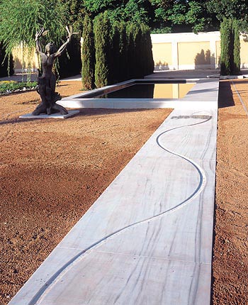 02-040.jpg
