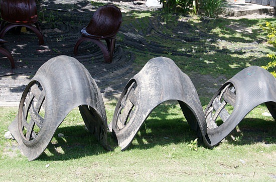 1.1241782200.1_making-furniture-from-old-tires.jpg