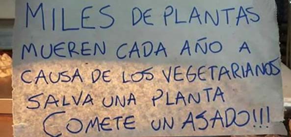 1351-25-07-16-Salva-plantas-come-asado-Humor.jpg
