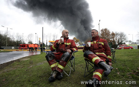 20060612085804_bombero.jpg