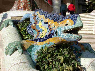 20070207234818-parc-guell-dragon-en-la-entrada.jpg