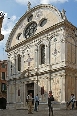 250px-Santa_Maria_dei_Miracoli_facciata.jpg
