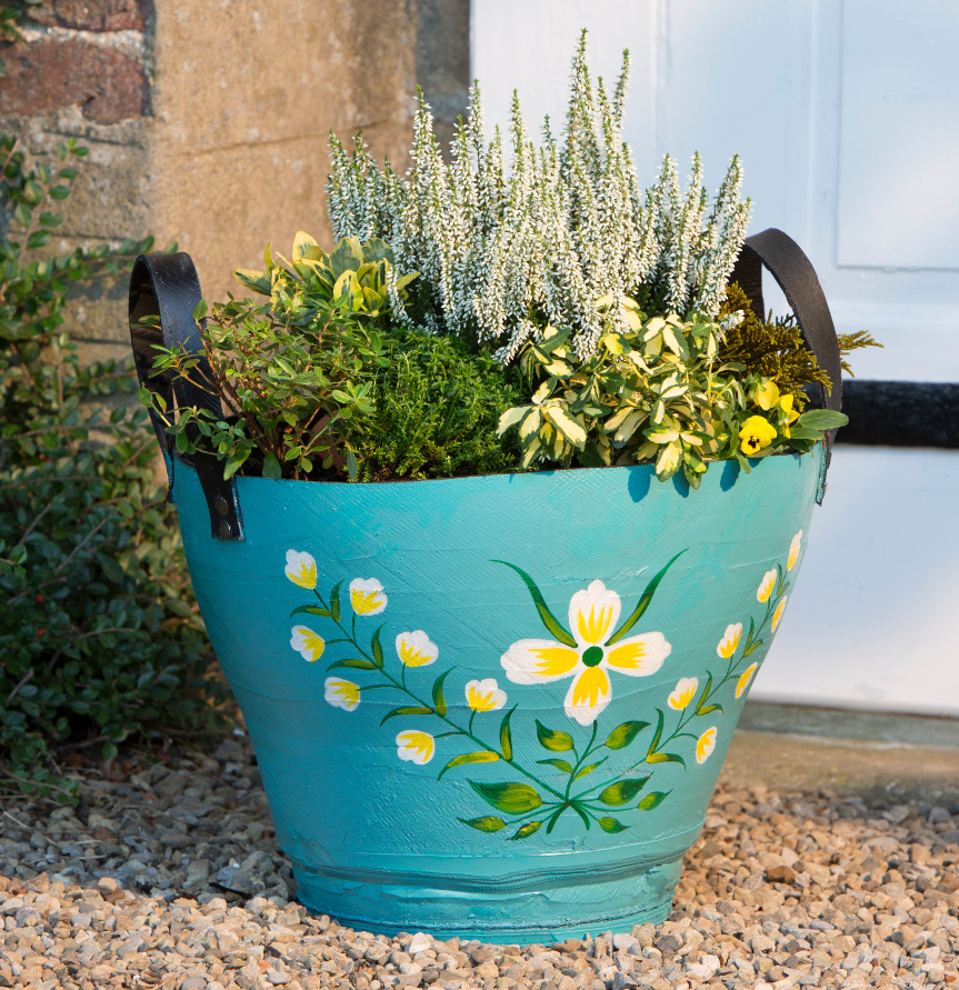 281979-RECYCLED-TYRE-TUB.jpg