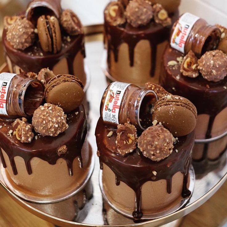 28bb57f4d8b6b43c6f742a117403bceb--nutella-jar-nutella-drip-cake.jpg