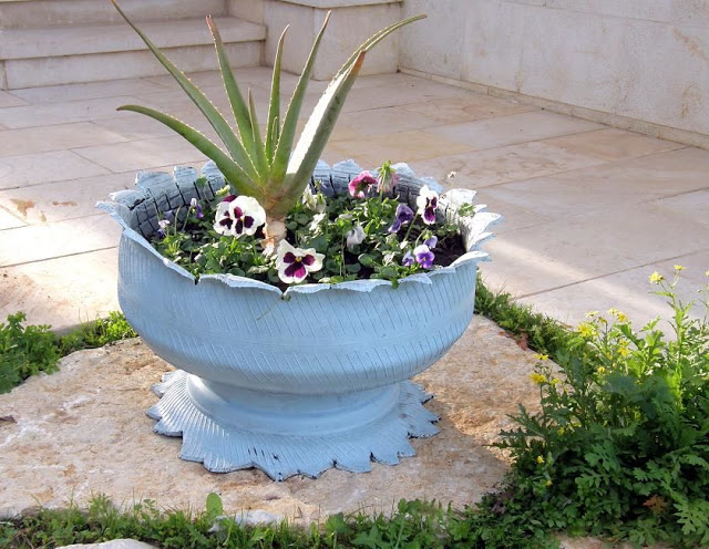 2flowerpot.JPG