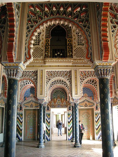 450px-Sammezzano%2C_sala_dei_gigli_01.JPG