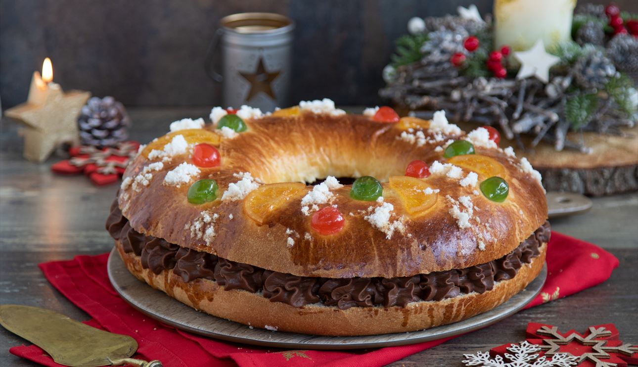 526bae4505fa-roscon-de-reyes-con-chocolate-negro.jpg