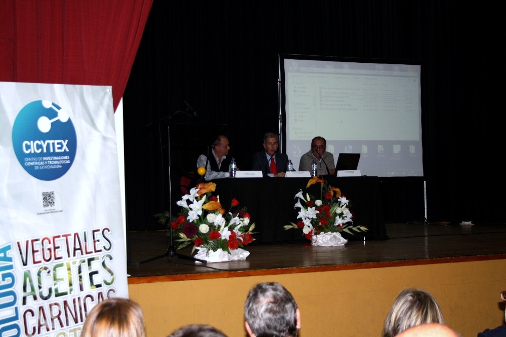 55_mesa_inauguracion.jpg