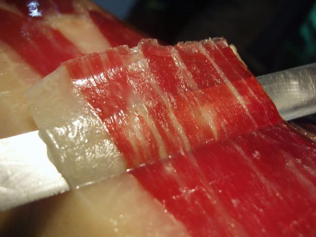 5_1-Fotos-de-pata-negra-lomo-iberico-mejor-jamon-negra-pata-paleta-iberica-pata-jamon-pata-negra.jpg