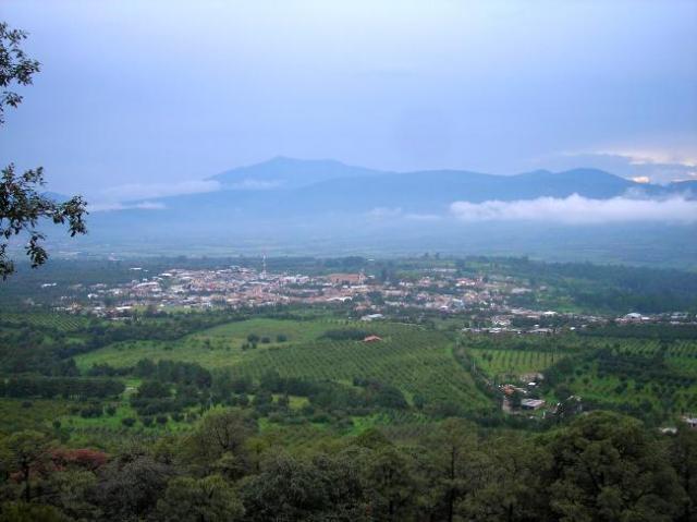 6198-ucareo-panoramica-de-ucareo.jpg