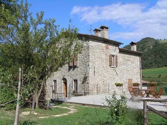 agriturismo-pedrosola.jpg