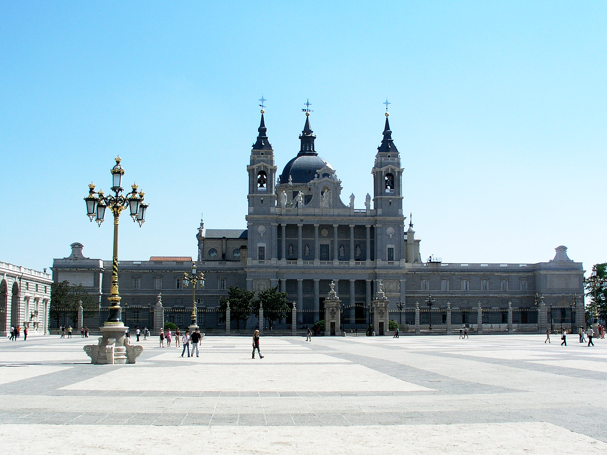 Almudena_Vista_del_norte1.jpg