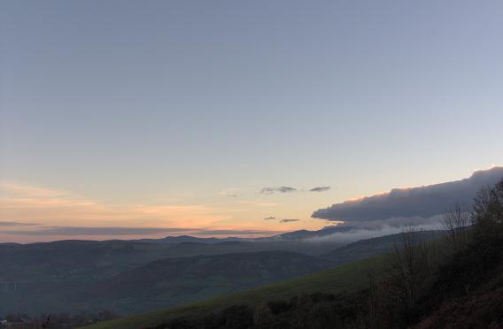 Amanecer_O_Cebreiro.JPG