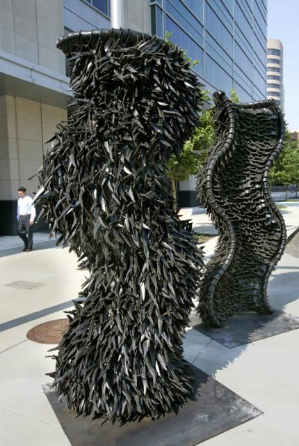Amazing+Sculptures+Made+out+from+Old+Tires++6.jpg