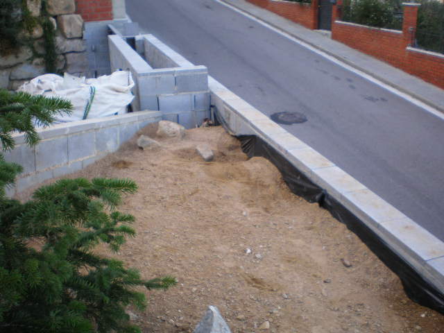 arx1212094382v.JPG