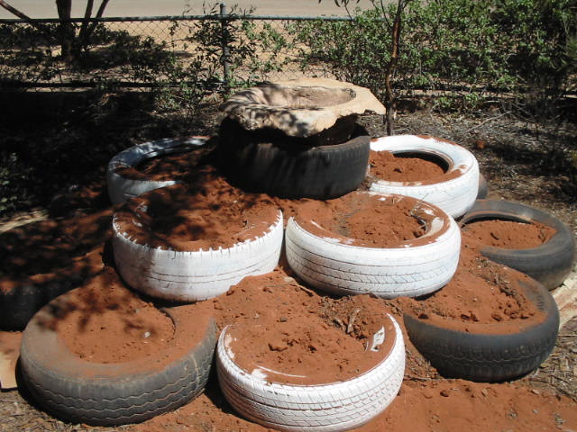 birdbathtyres.jpg