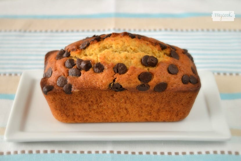 Bizcocho-con-naranja-y-pepitas-de-chocolate.jpg