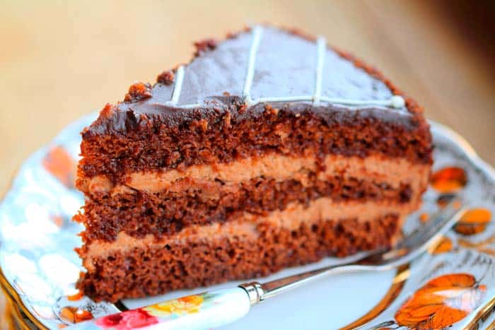 bizcocho-relleno-de-chocolate.jpg