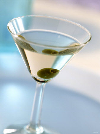 brauner-michael-martini-dry-cocktail-drink-with-gin-vermouth-dry-olive.jpg