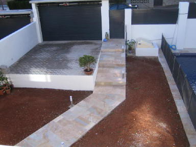 bwy1234723309r.JPG