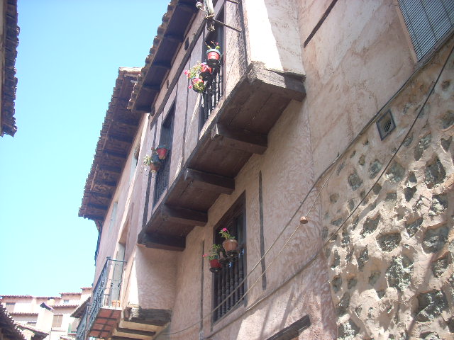 bwy1250215694h.JPG