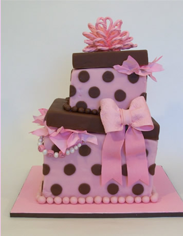 Cake_PinkBox.jpg