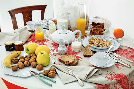 carlotta+bevilacqua+casa-milano-+buffet+desayuno.jpg