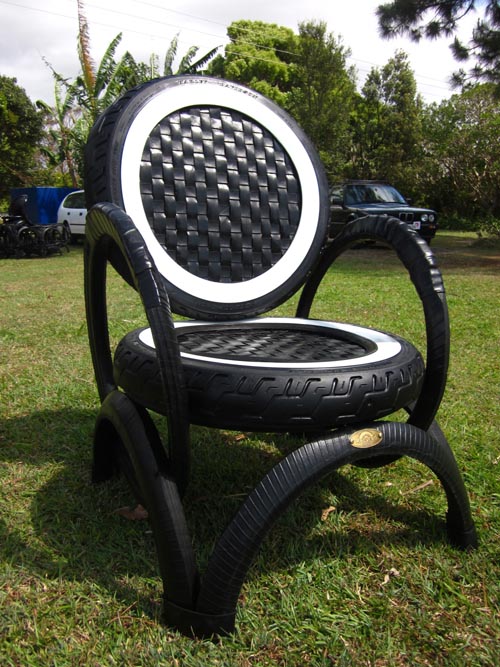chairs-made-from-old-tyres.jpg