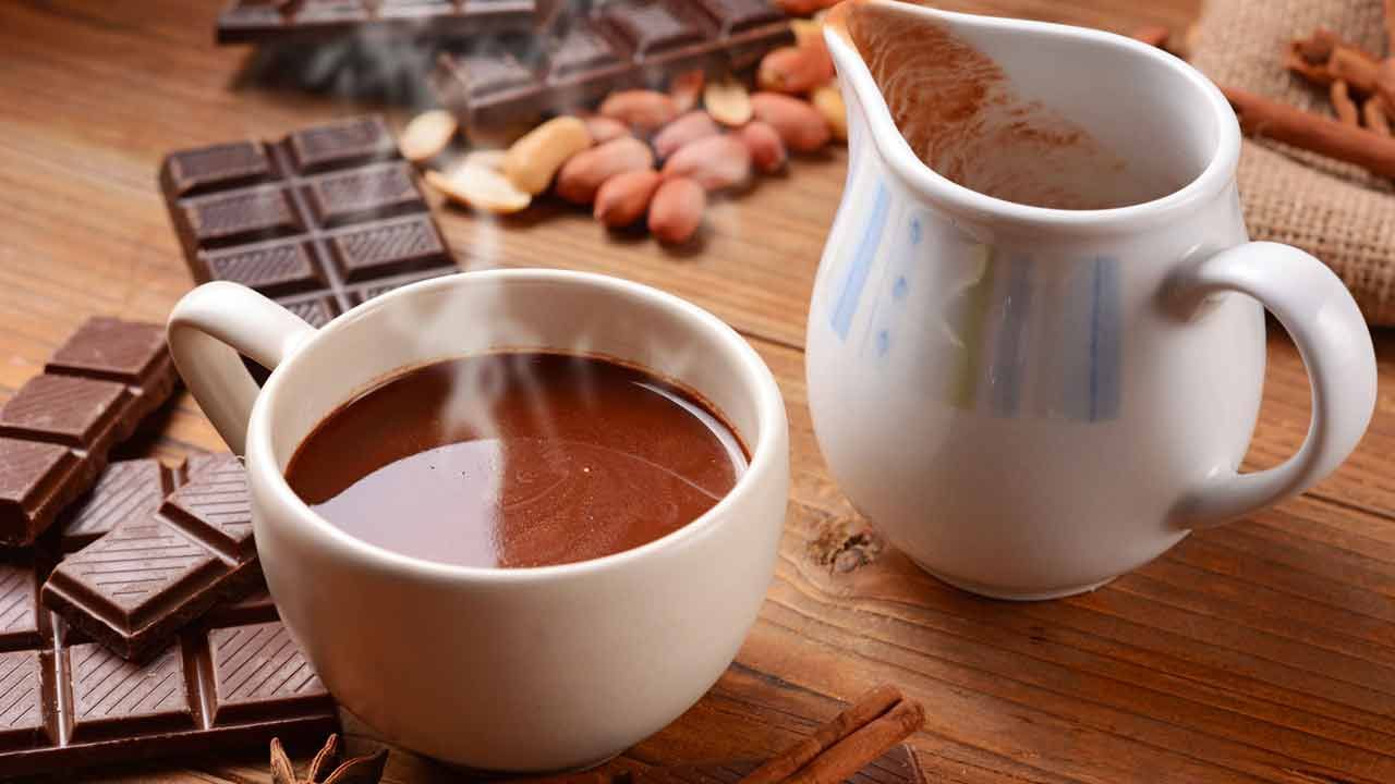 chocolate-a-la-taza-caliente-receta-facil-xl-1280x720x80xX.jpg