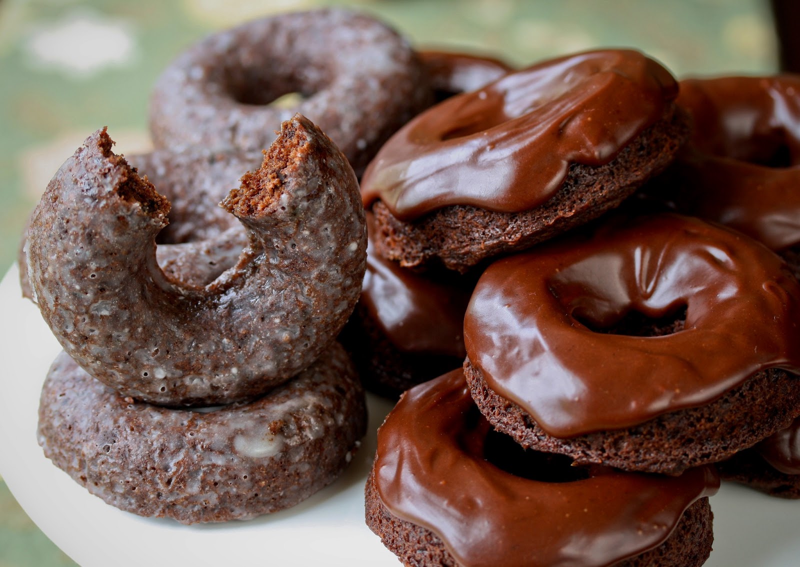 Chocolate+Donut-4.jpg