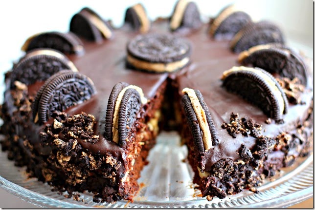 ChocolateChipCookieDoughOreoCake_thu.jpg