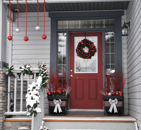 como-decorar-el-porche-en-navidad-03.jpg