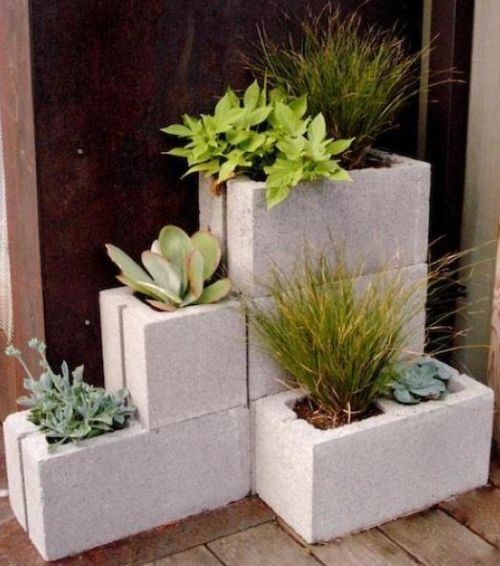 como-hacer-jardineras-ladrillos-bloques-hormigon-41.jpg