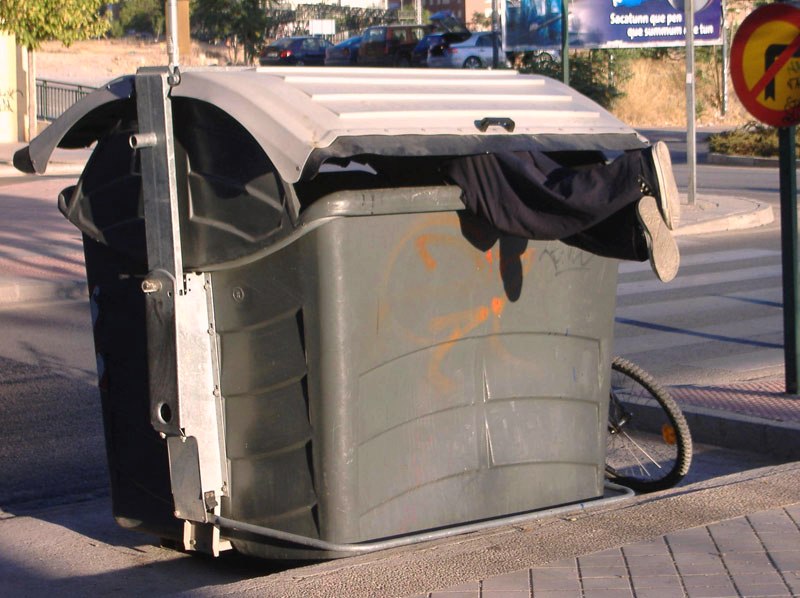 Comprando-bonos-espanoles.jpg