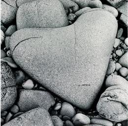 corazon-piedra.jpg