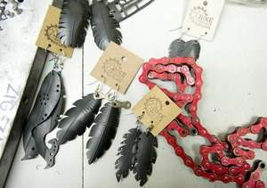 d-Arts-Ron-Manganiello-of-Bike-Recycle-Designs-makes-broken-bikes-into-one-of-a-kind-accessories.jpg