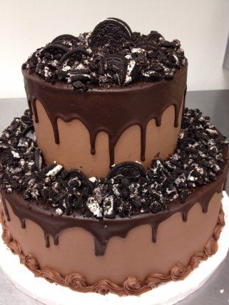 d75bb51dfa44fe42772f8900c21d8830--oreo-wedding-cake-oreo-chocolate-cakes.jpg