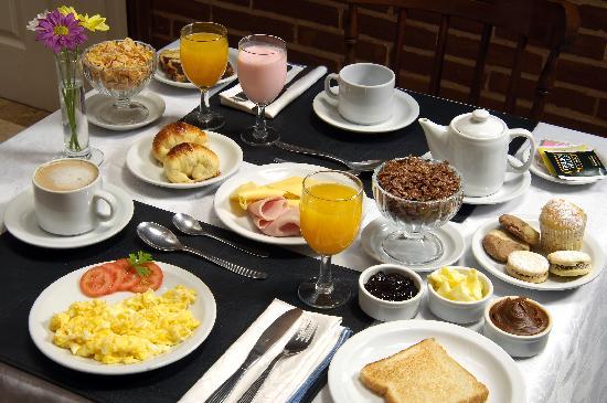desayuno-buffet.jpg