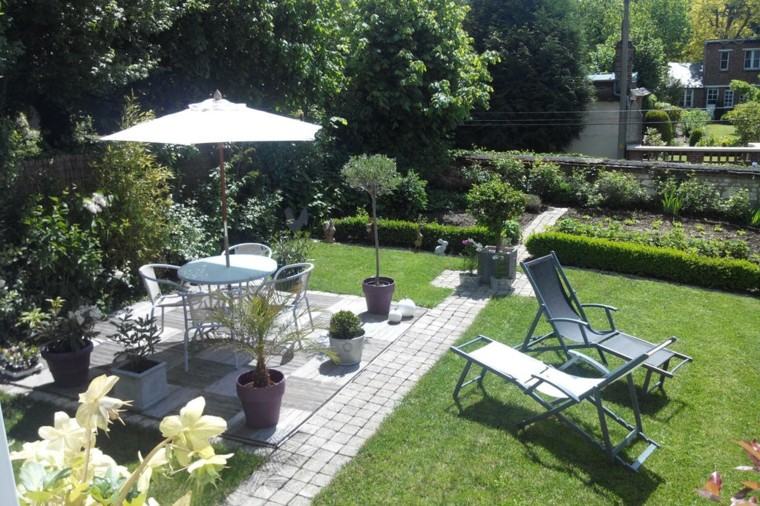 dise%C3%B1o-de-jardines-peque%C3%B1os-muebles.jpg