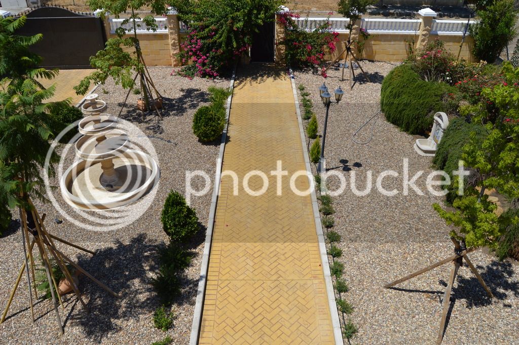 DSC_0009_zps1la1ulgn.jpg