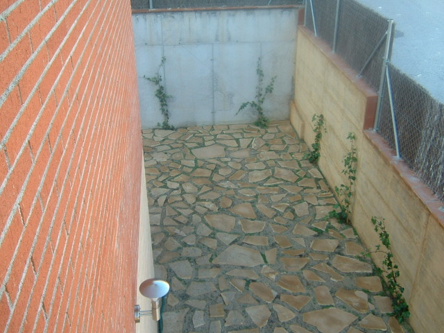 DSCF0012%7E0.JPG