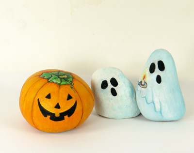 ernestina_gallina_halloween_rocks.jpg