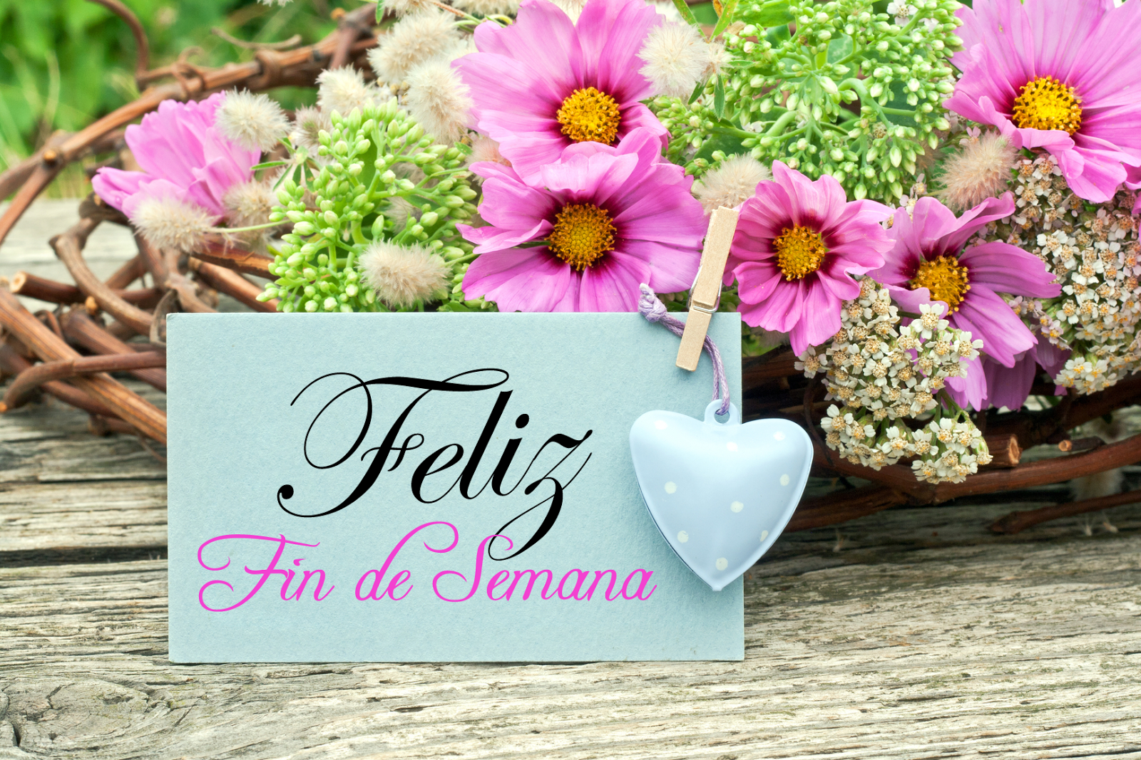 feliz-fin-de-semana-flores-con-mensaje.png