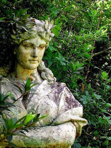Garden%2520statuary%25202%2520Pinterest.jpg