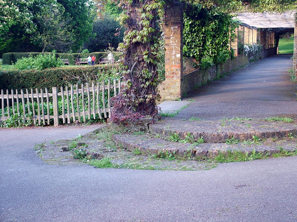 garden-pergola.jpg
