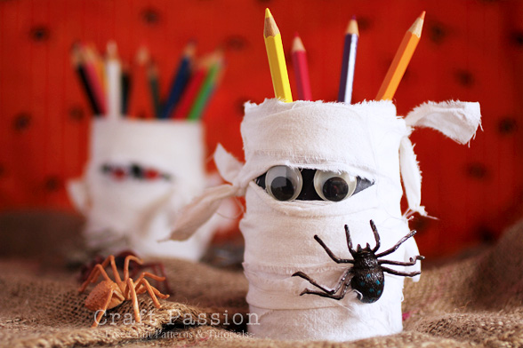 halloween-mummy-pencil-holder-1%255B1%255D.jpg
