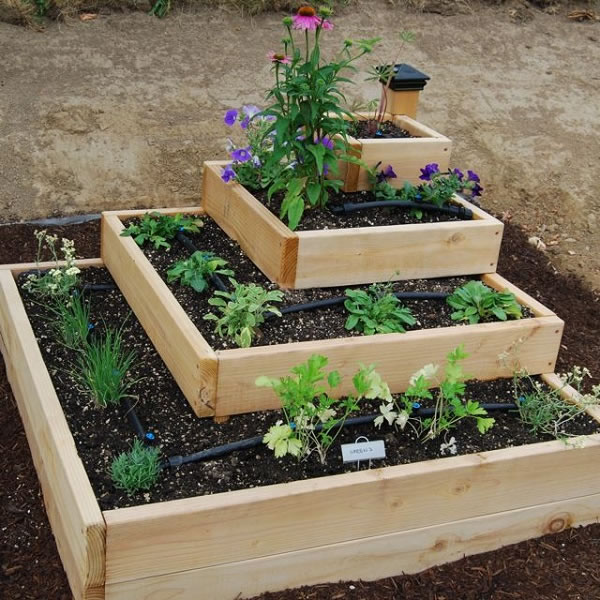 ideas-simples-para-tener-un-huerto-en-el-jardin-1.jpg