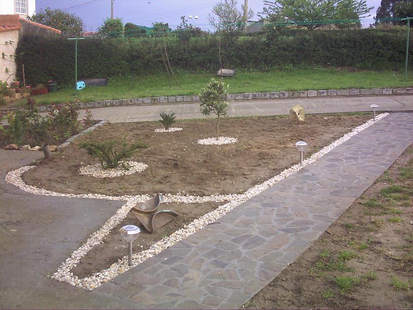 jardin%7E4.JPG