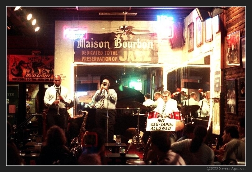 jazz-bar.jpg
